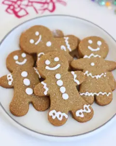 Easy Gingerbread Cookies